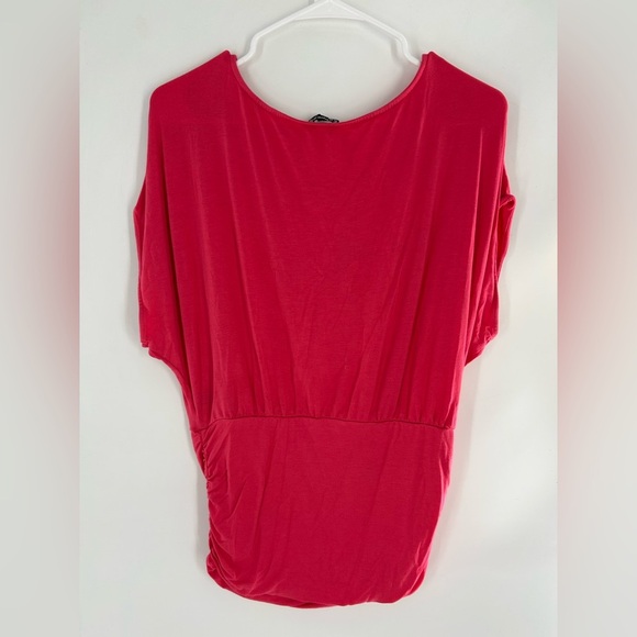 Express Vibrant Pink Top - Picture 3 of 6